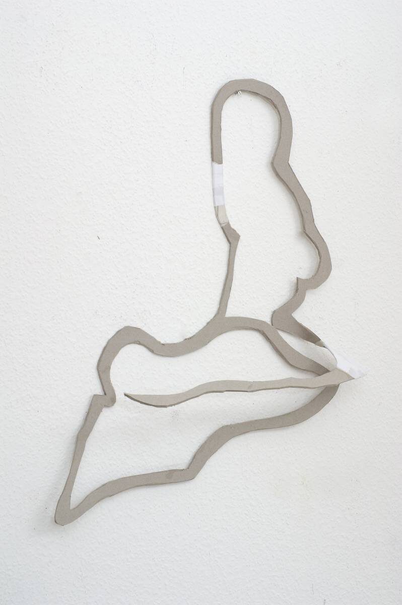 Arbeit von Christine Gläser: Ellbogen, 2008, Graupappe, Collage, 65x54x10 cm