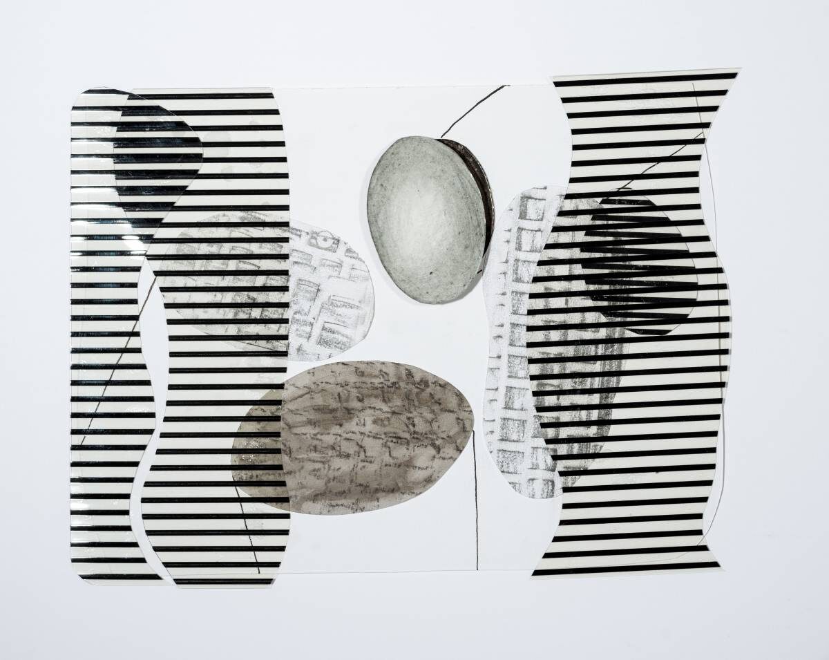 Arbeit von Christine Gläser: rollo, 2016, Folie, Papier, 29.5x40 cm